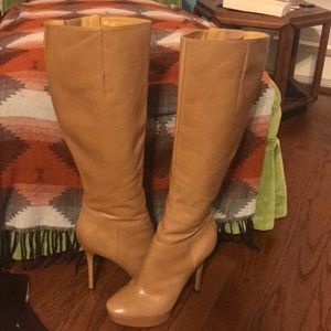 Gorgeous Nine West Fall knee high boot!